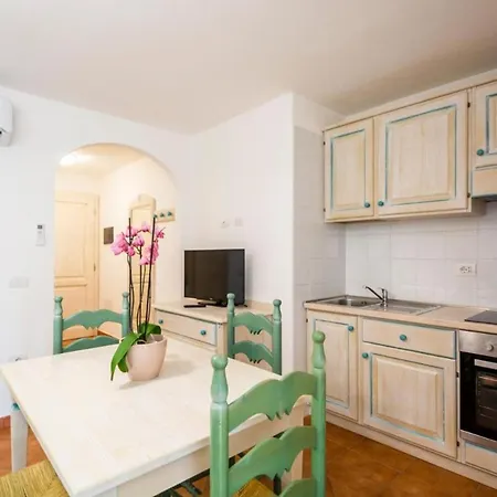 Appartement Charming Baia Marina With Stunning View 1 Bedroom Sleeps 4 Orosei
